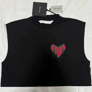 The Palm Angels Spray Heart Muscle Cropped Tee in size S is a stylish and trendy